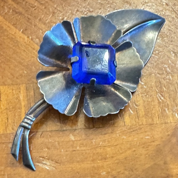 Huge antique flower blue glass crystals cabochon sterling silver brooch pin - Picture 16 of 16